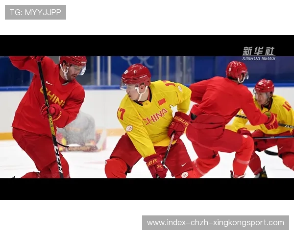 冰球赛场爆发大规模斗殴:双方替补冲进场 冰球赛场爆发大规模斗殴:双方替补冲进场