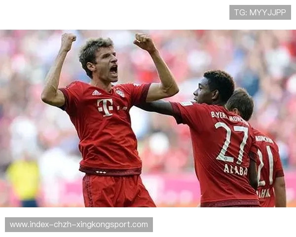 拜仁莱万门前抢点补射完成绝杀时刻