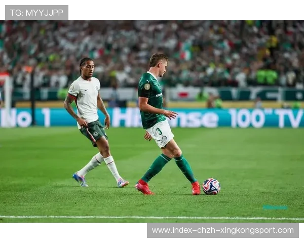 切尔西反抢速度极快，帕尔默远射稍偏