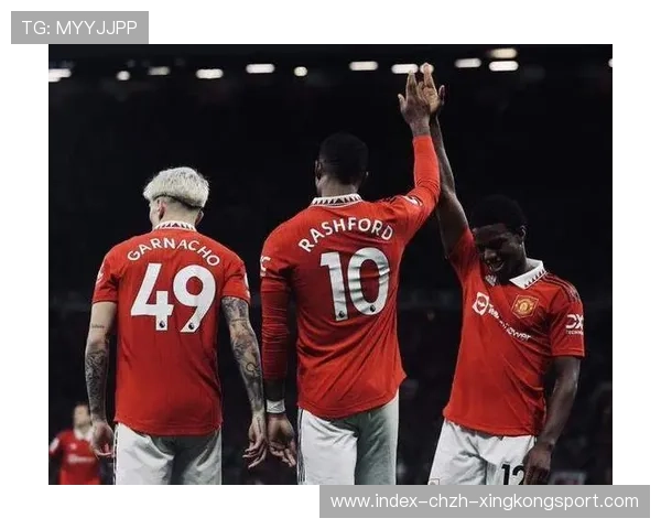 拉什福德点球主罚稳稳命中曼联领先